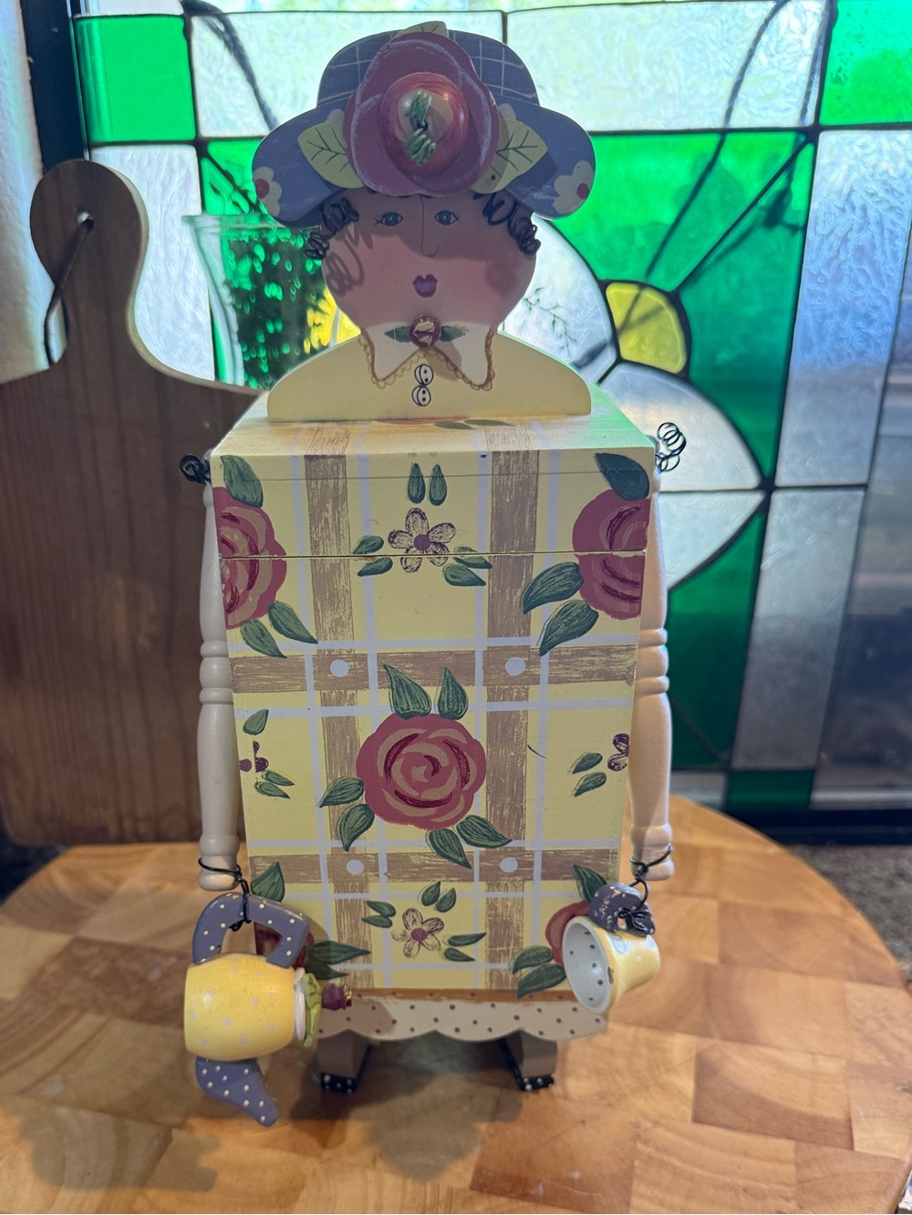 Decorative Yellow Floral Tea Box Figurine - Home Kitchen